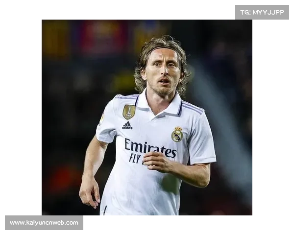 39岁莫德里奇欧冠夜跑动12公里，老将誓言再战一季