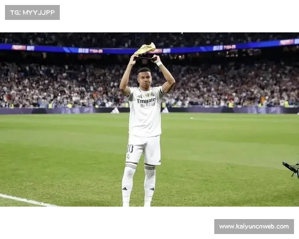 C罗领跑本世纪对阵巴萨进球榜，姆巴佩12球跻身前三